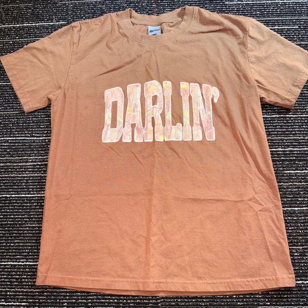 Orca T-Shirt Darlin' Graphic Tee Women L NWOT Camo Print Tan Cotton